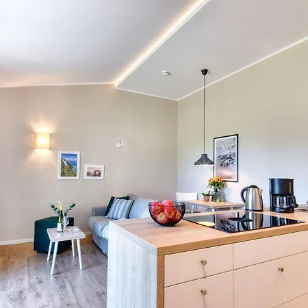 Frische Brise 33 Klein Stresow Ruegen By Ruyastay *